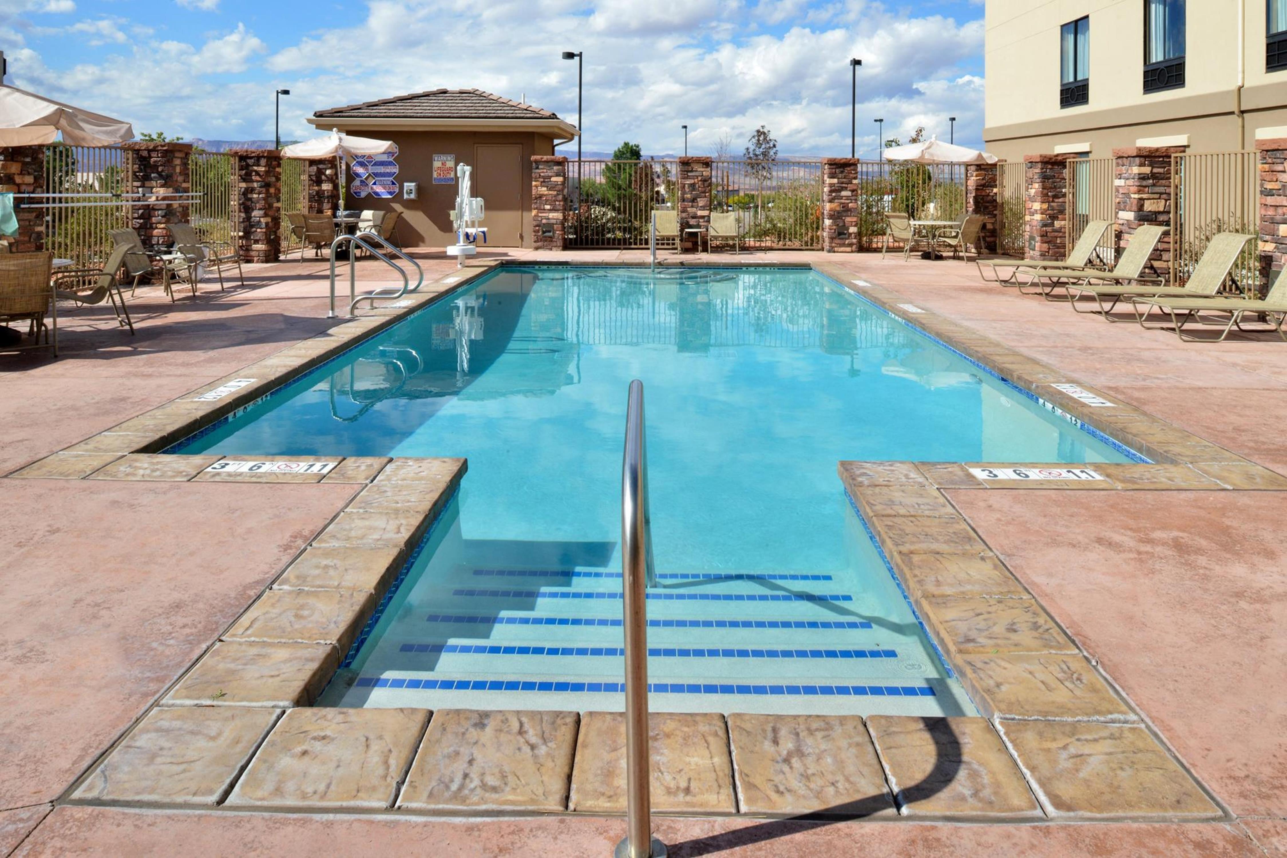 Holiday Inn Express & Suites Page - Lake Powell Area By Ihg Exteriér fotografie